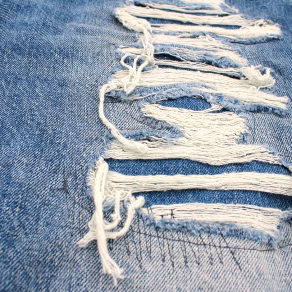 NWT American Eagle Men’s Cutoff Jean Shorts – Size 33 – Distressed Medium Blue - Picture 5 of 5